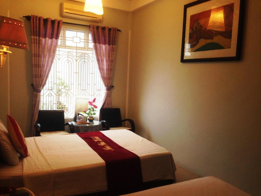 Nhu Phu Hotel เว้ ภายนอก รูปภาพ